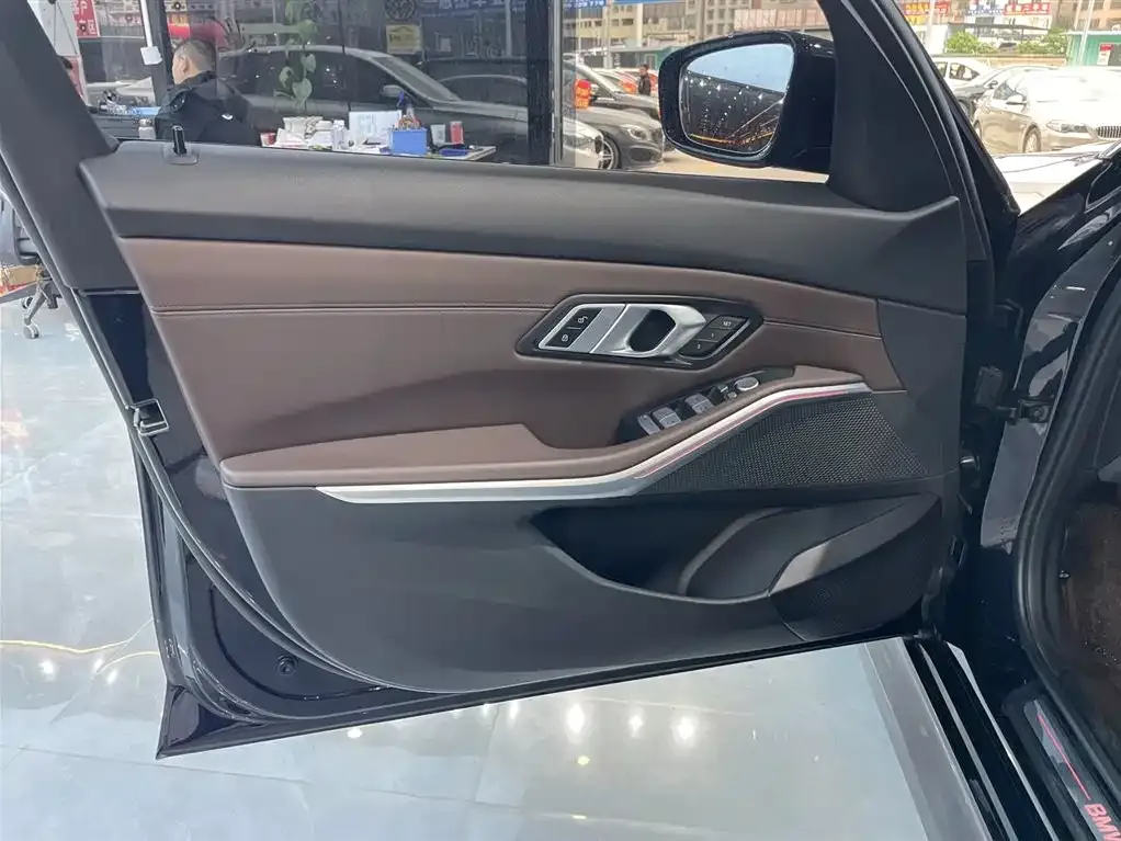 BMW i3 — фото 8