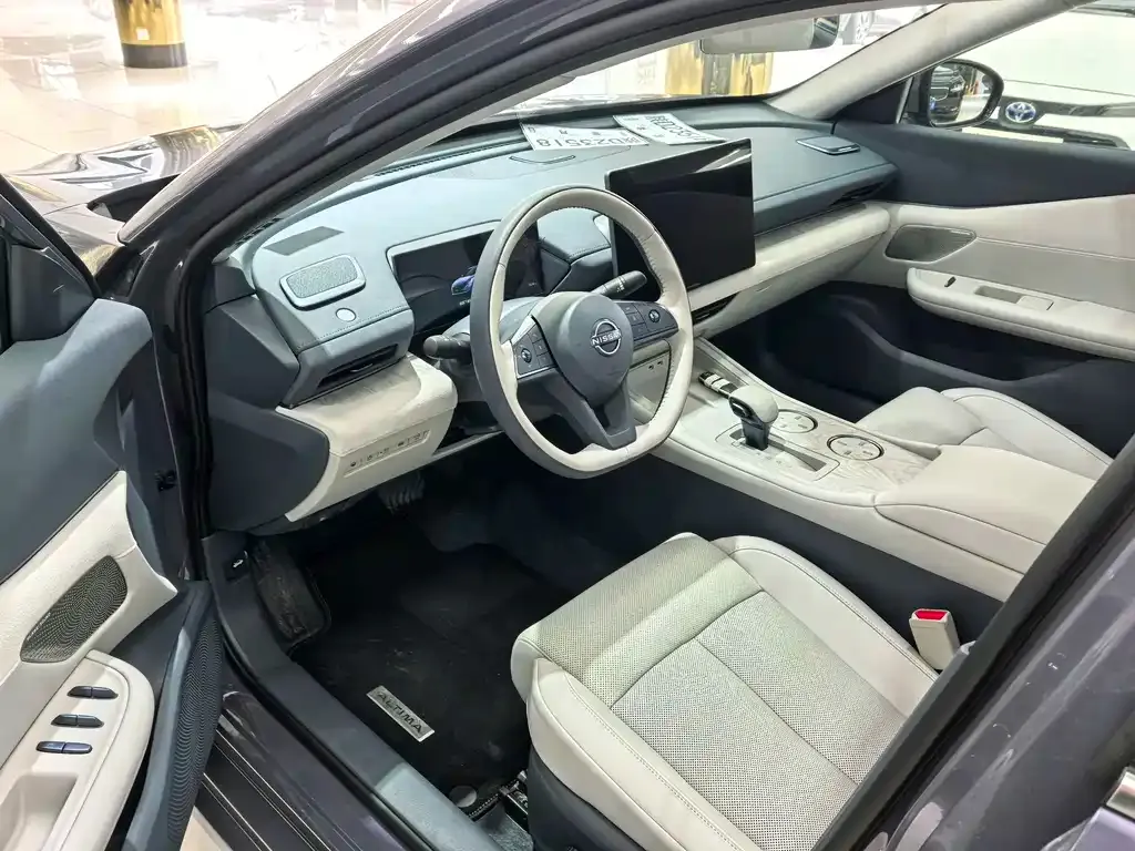 Nissan Teana — фото 2
