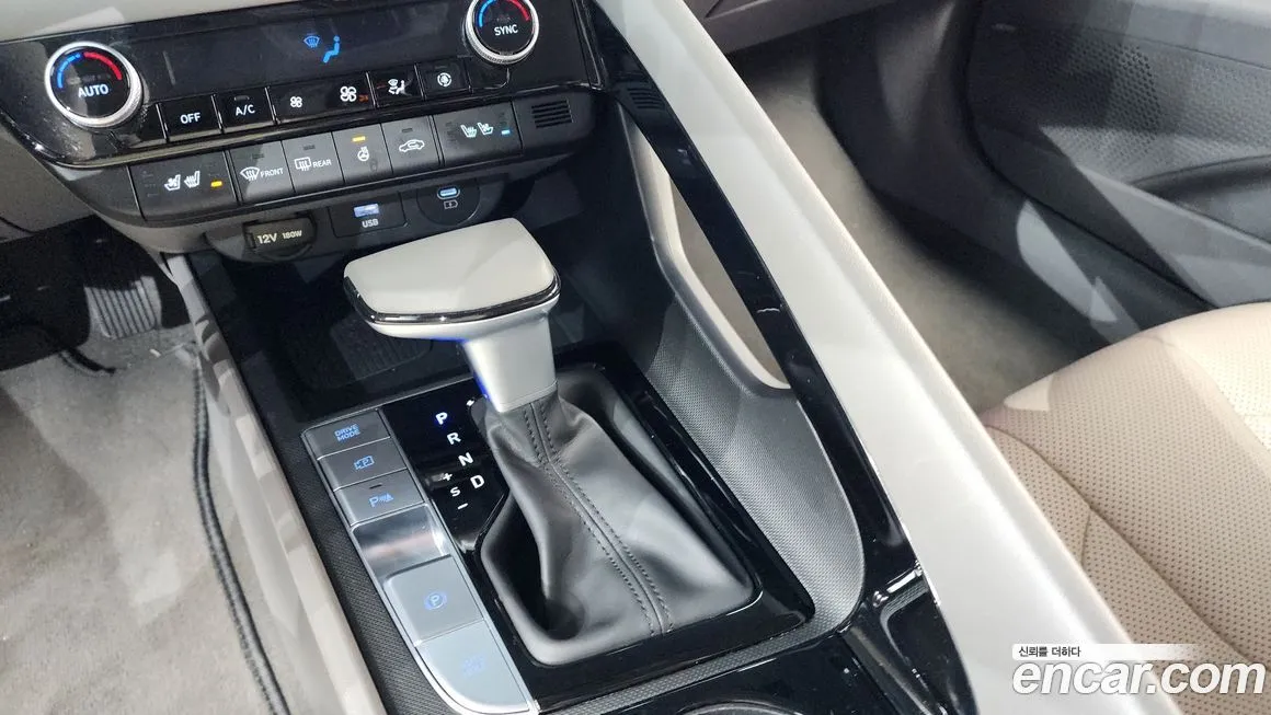Hyundai AVANTE — фото 4