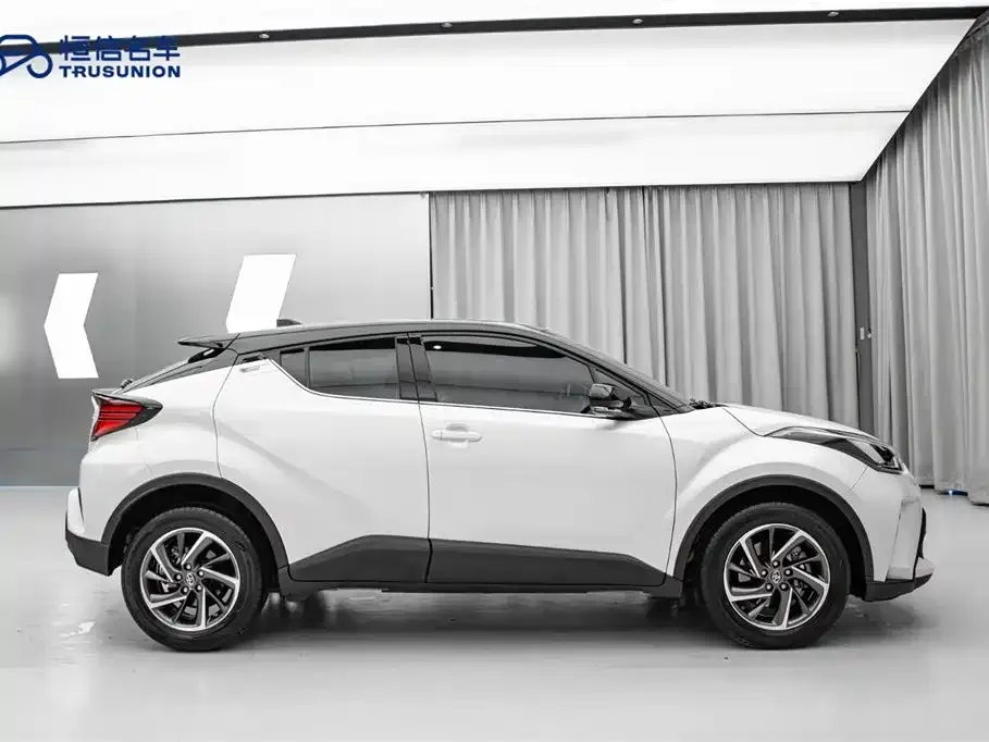 Toyota C-HR — фото 5