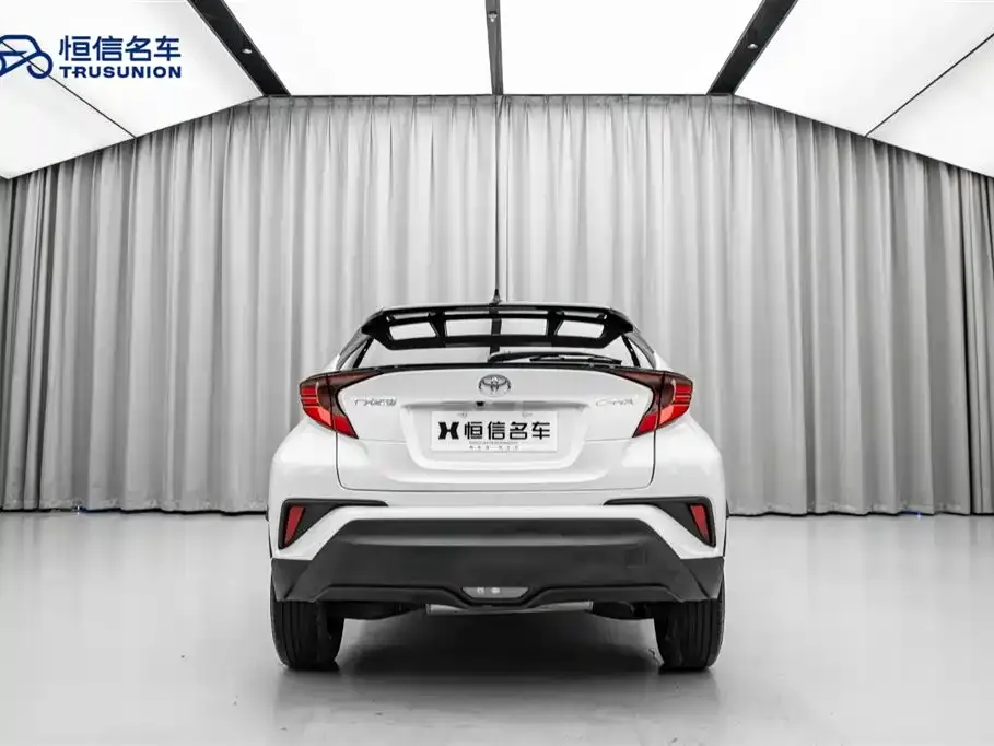 Toyota C-HR — фото 3