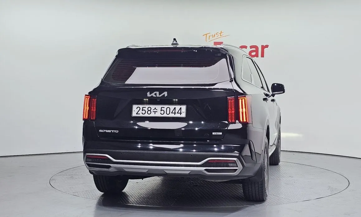 Kia Sorento — фото 9