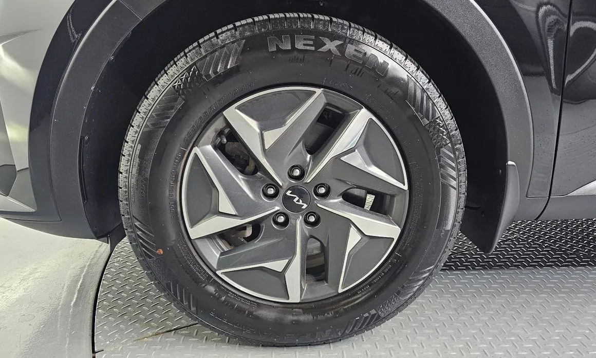 Kia Sorento — фото 6