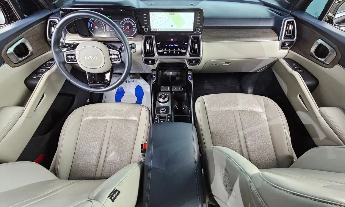 Kia Sorento — фото 7