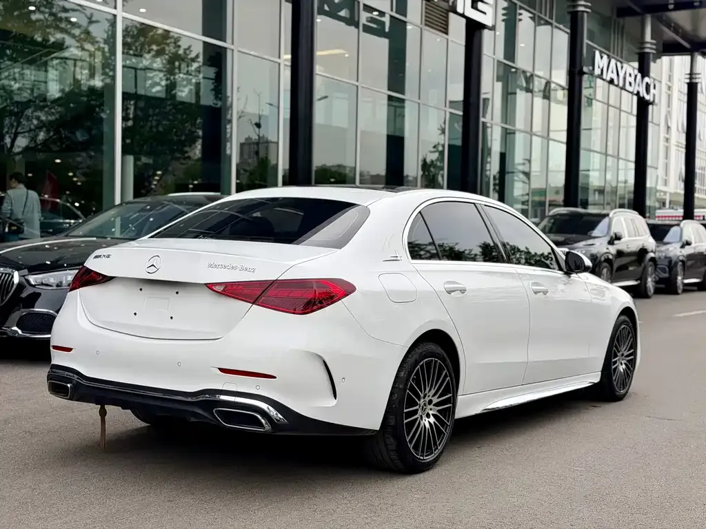 Mercedes-Benz C-Class — фото 4