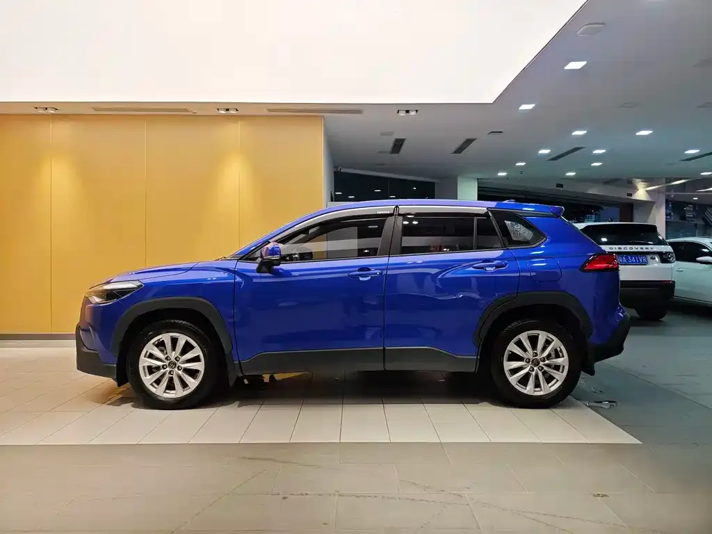 Toyota Corolla Cross — фото 3