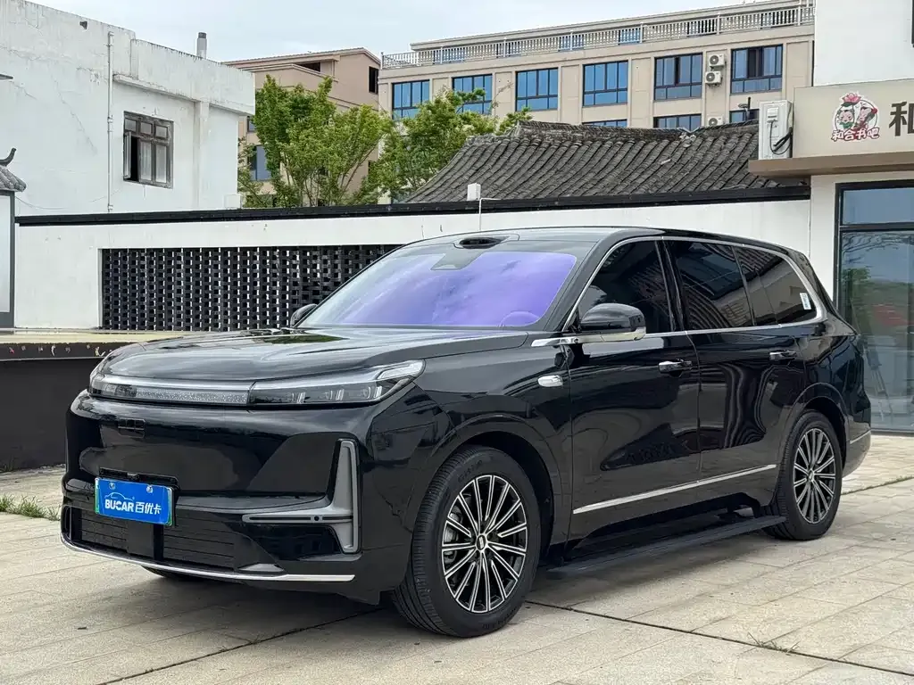 Geely Galaxy M9