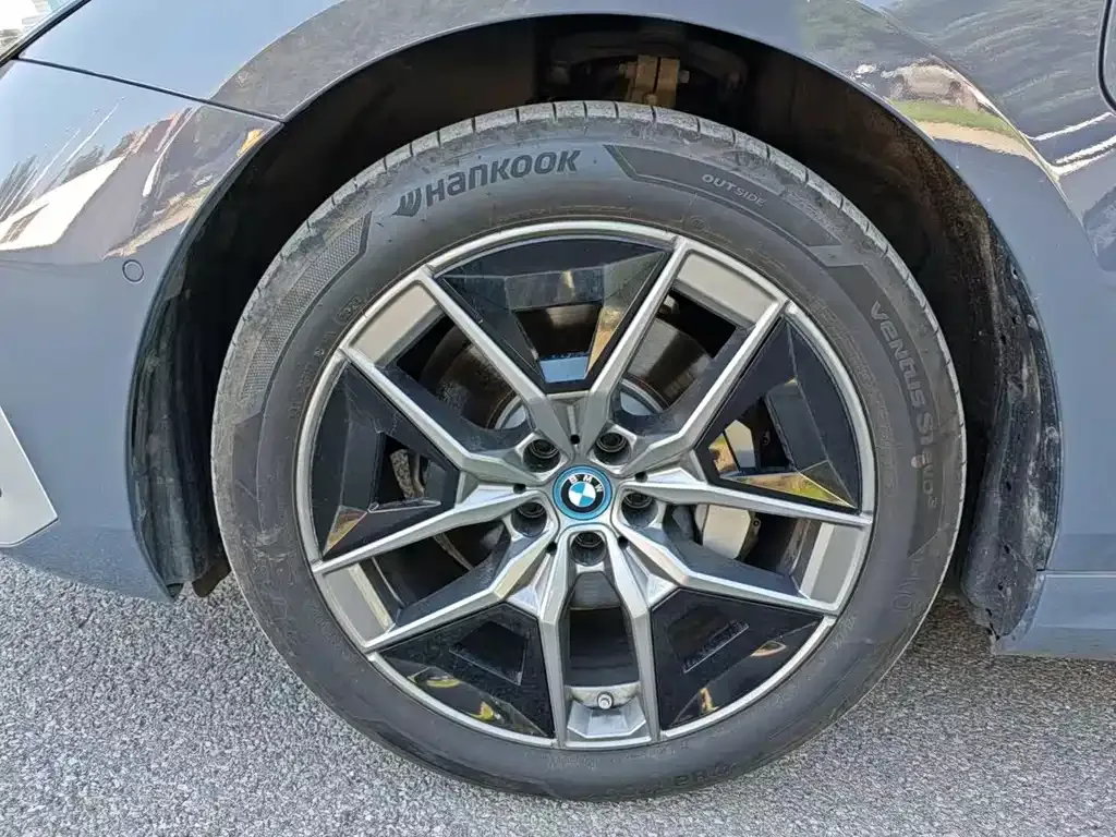 BMW i5 2024 из CN, фото 7
