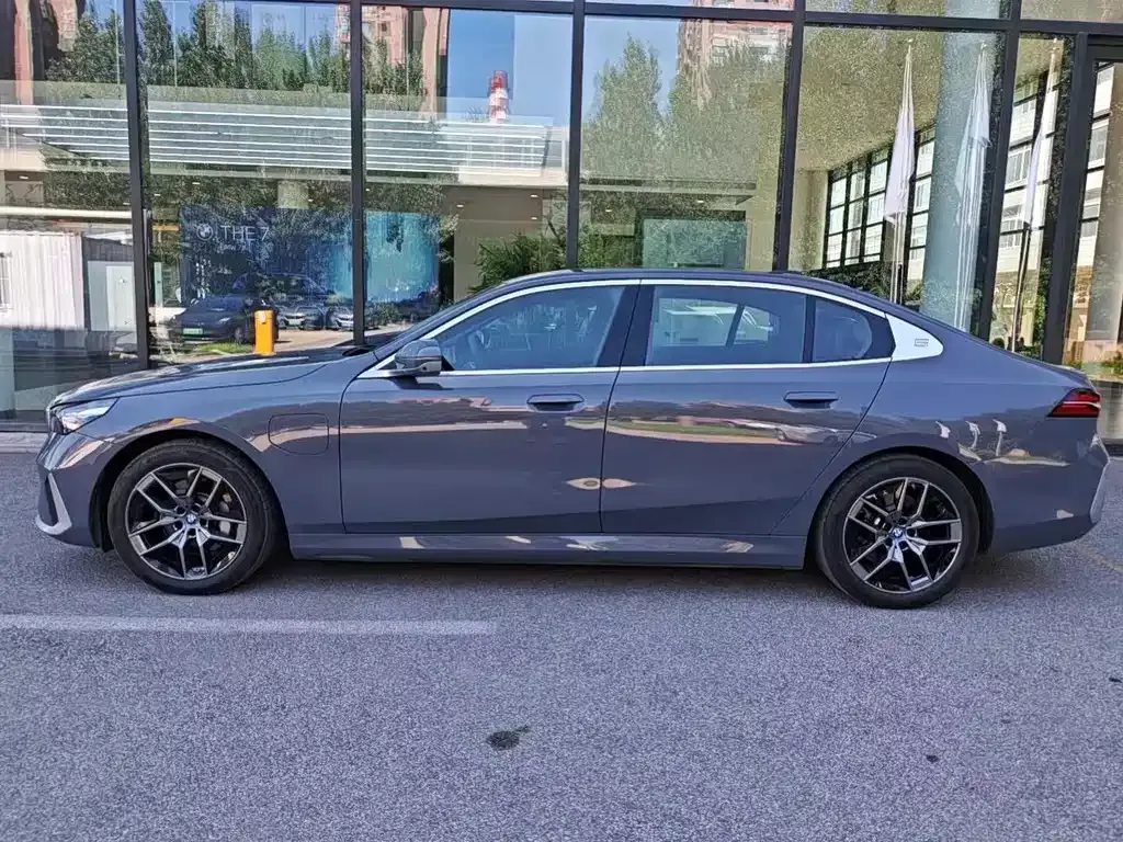 BMW i5 2024 из CN, фото 10