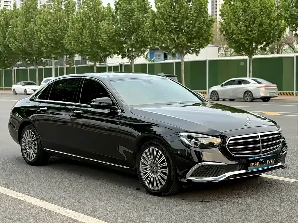 Mercedes-Benz E-Class — фото 10