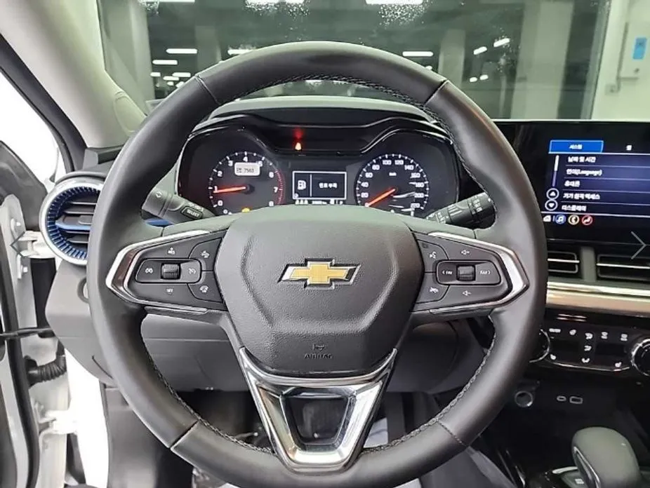 Chevrolet (GM Daewoo) Trax 2024 из KR, фото 3