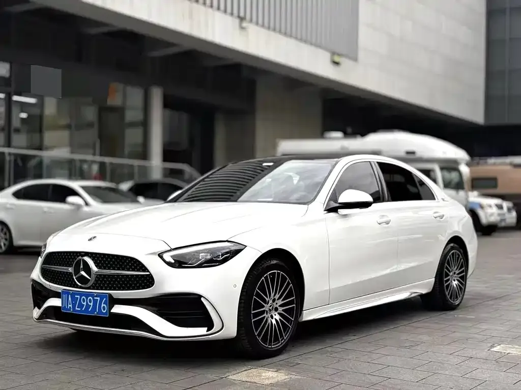 Mercedes-Benz C-Class — фото 1