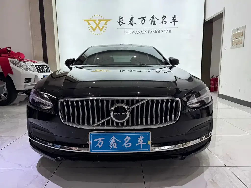 Volvo S90 — фото 3
