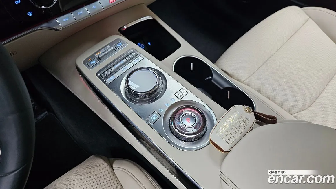 Genesis GV70 — фото 10