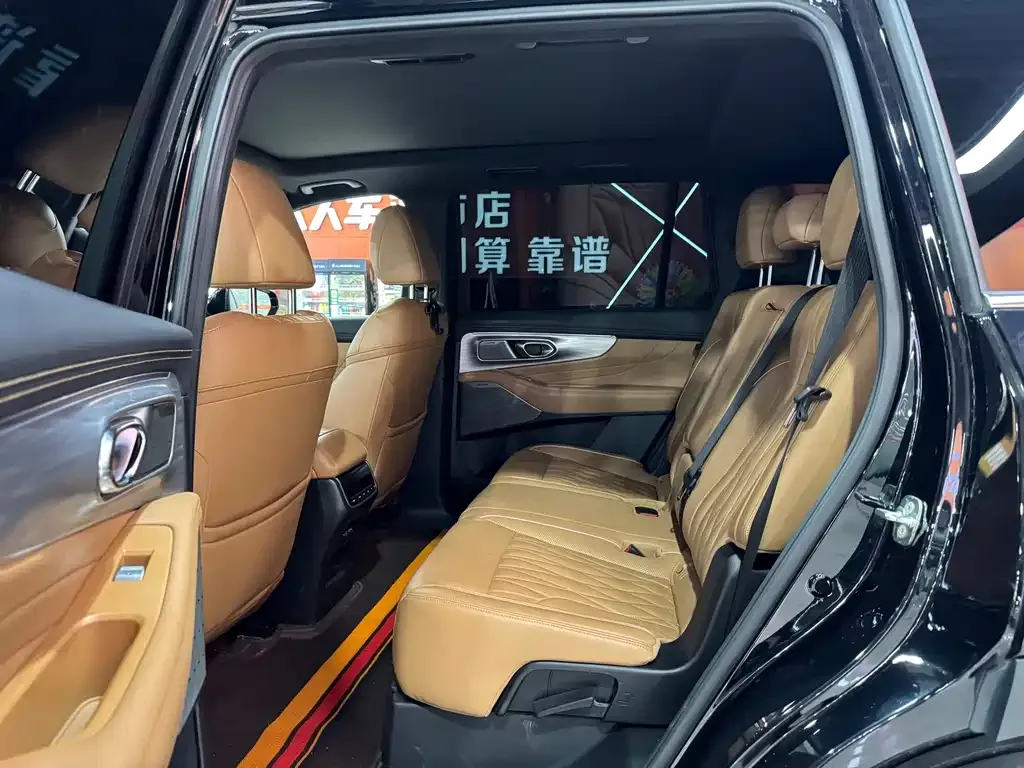 GAC Motor Trumpchi GS8 — фото 8