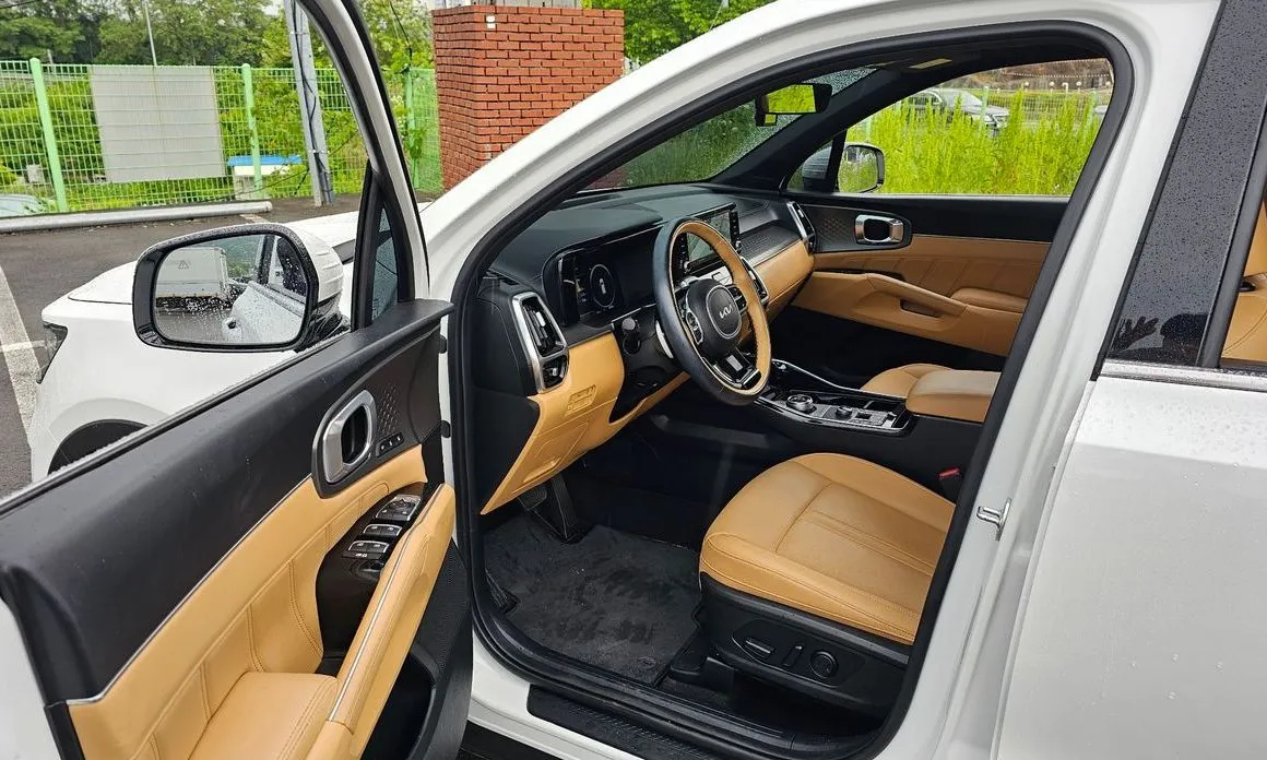 Kia Sorento — фото 9
