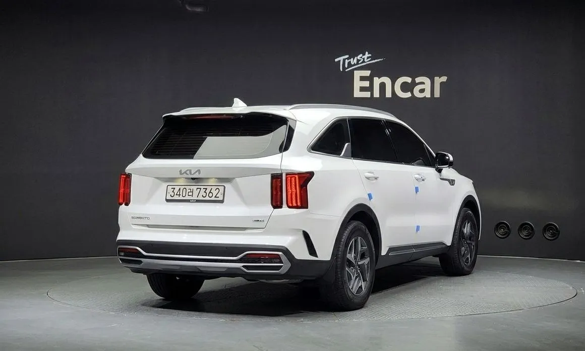 Kia Sorento — фото 7