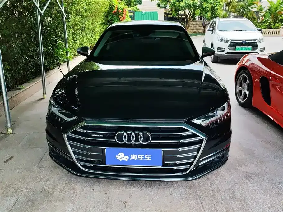 Audi A8 — фото 5
