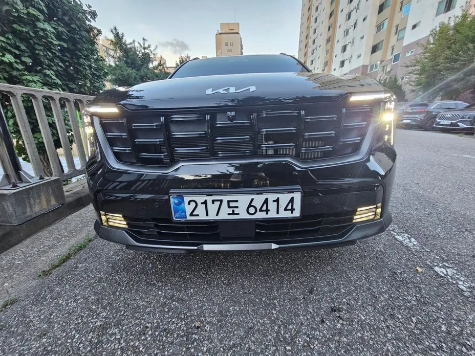 Kia Sorento — фото 8