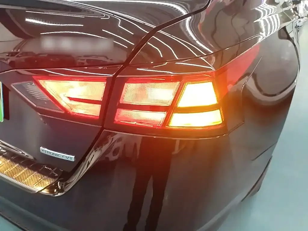 Nissan Teana — фото 4