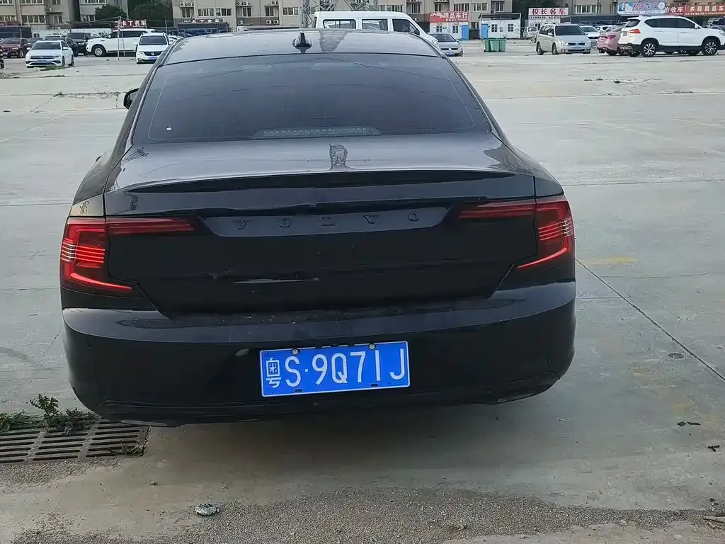 Volvo S90 — фото 9