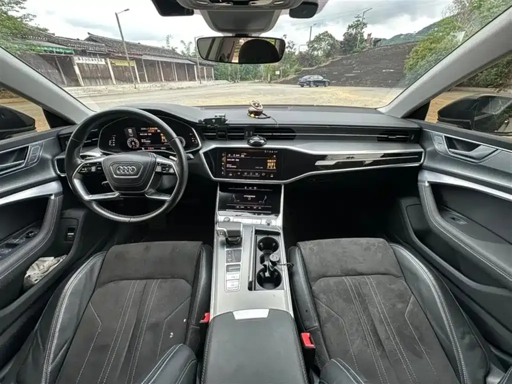 Audi A7L — фото 3