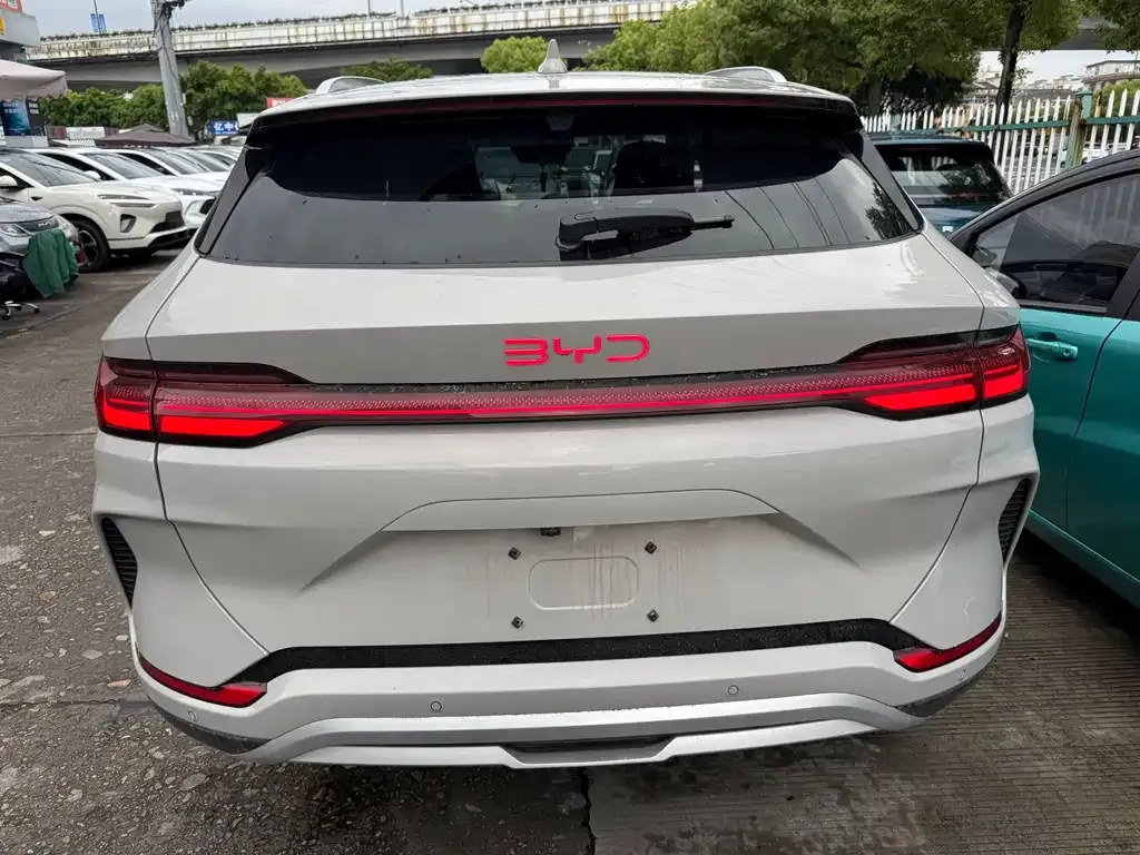 BYD PLUS New Energy — фото 4
