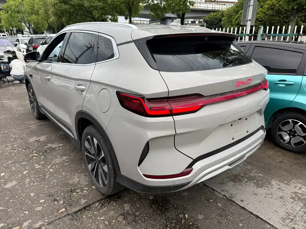 BYD PLUS New Energy — фото 8