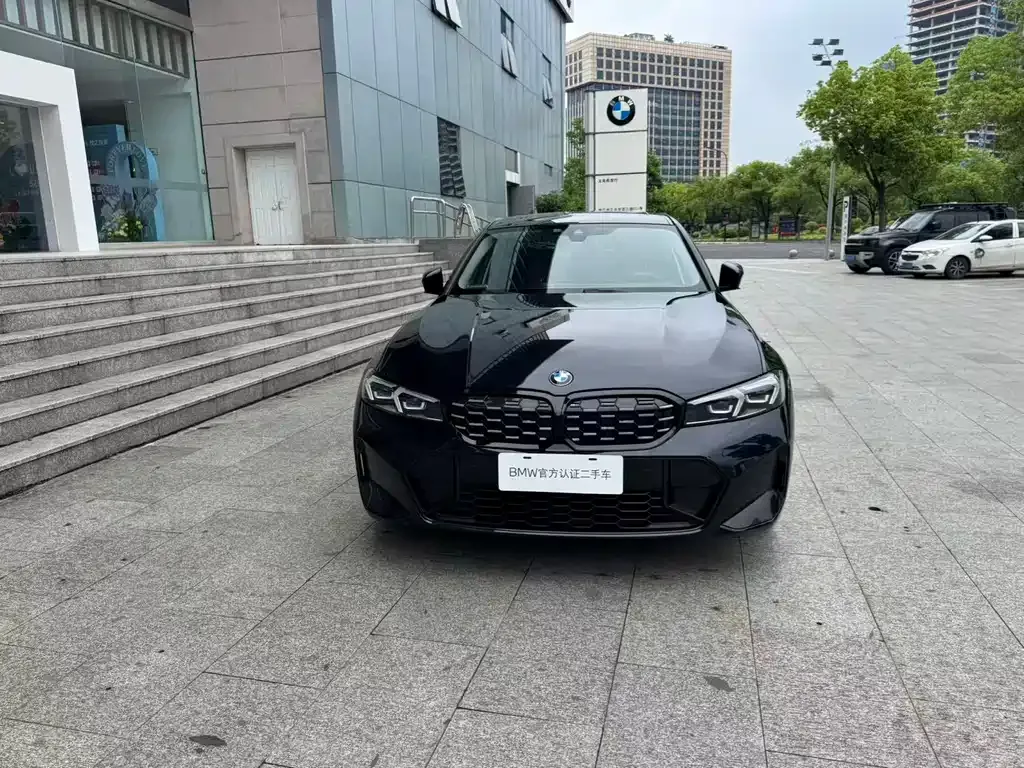 BMW 3 Series — фото 1