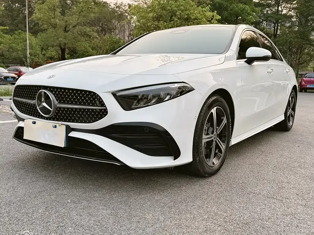 Mercedes-Benz A-Class — фото 1