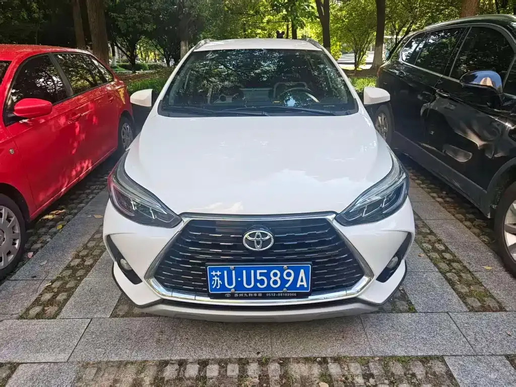 Toyota Yaris L
