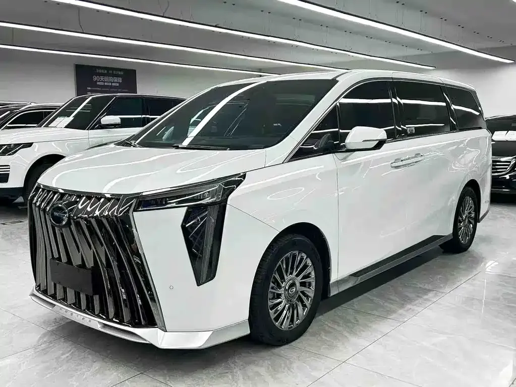 GAC Motor Trumpchi M8 — фото 1