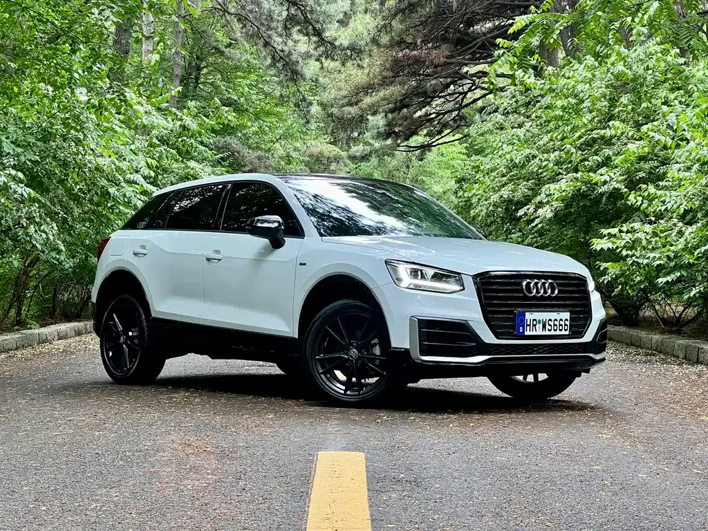 Audi Q2L — фото 2