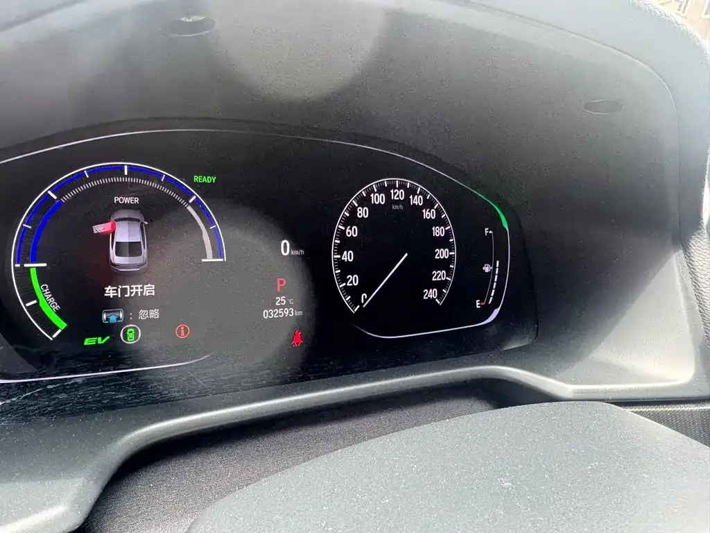 Honda Accord — фото 10