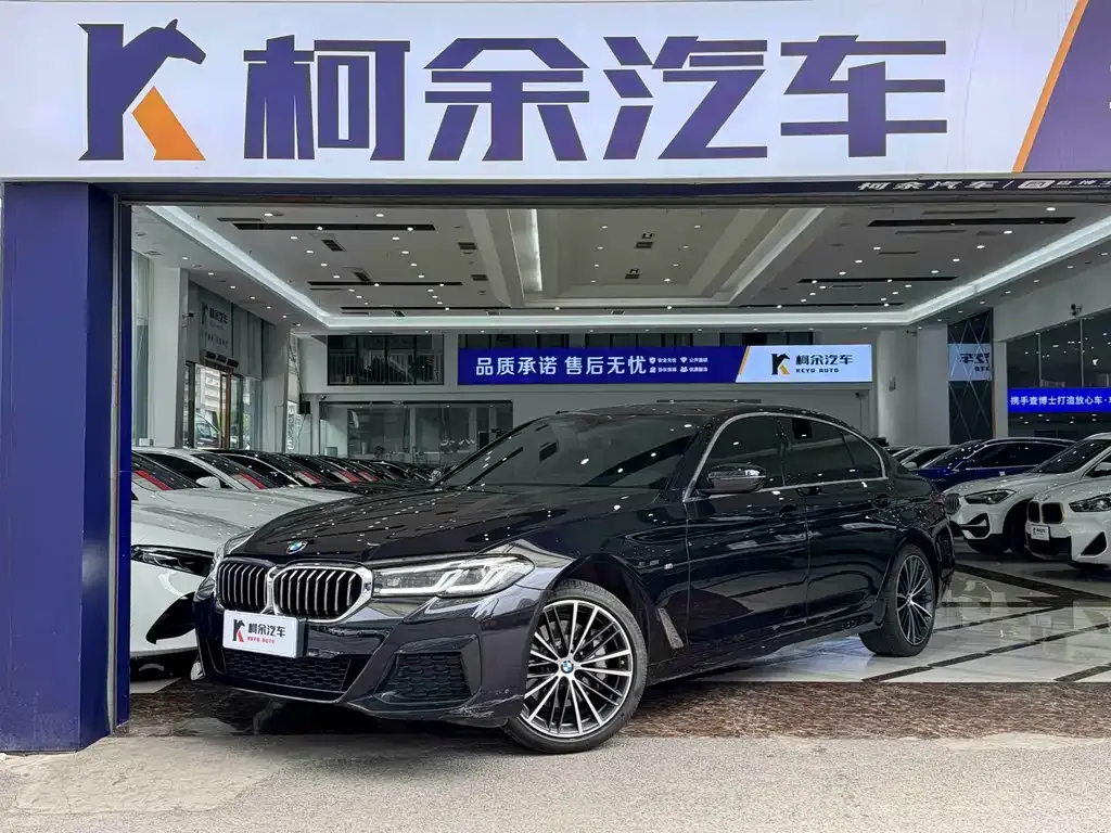 BMW 5 Series — фото 1