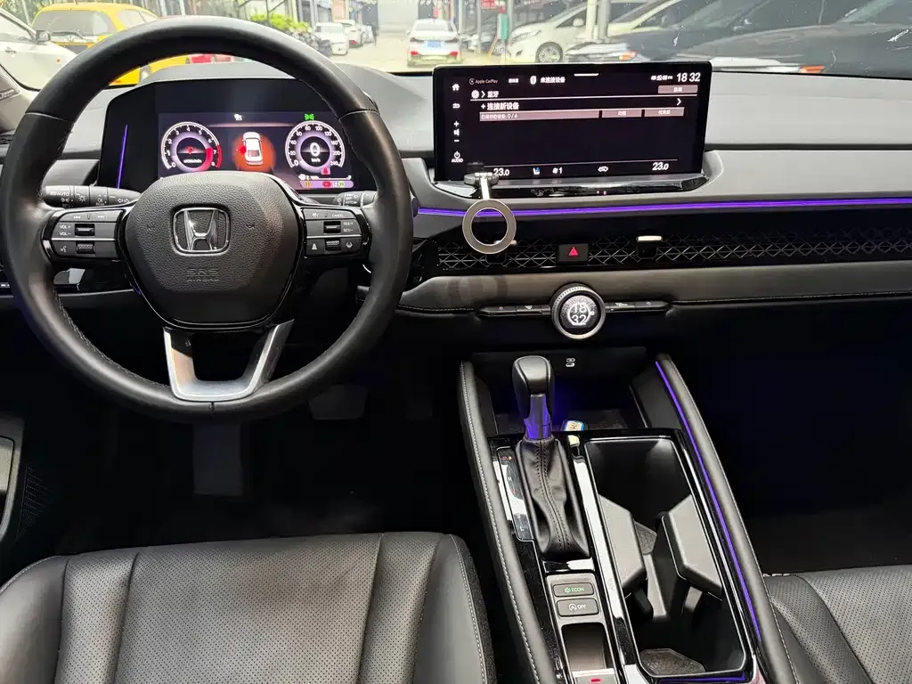 Honda Accord — фото 6