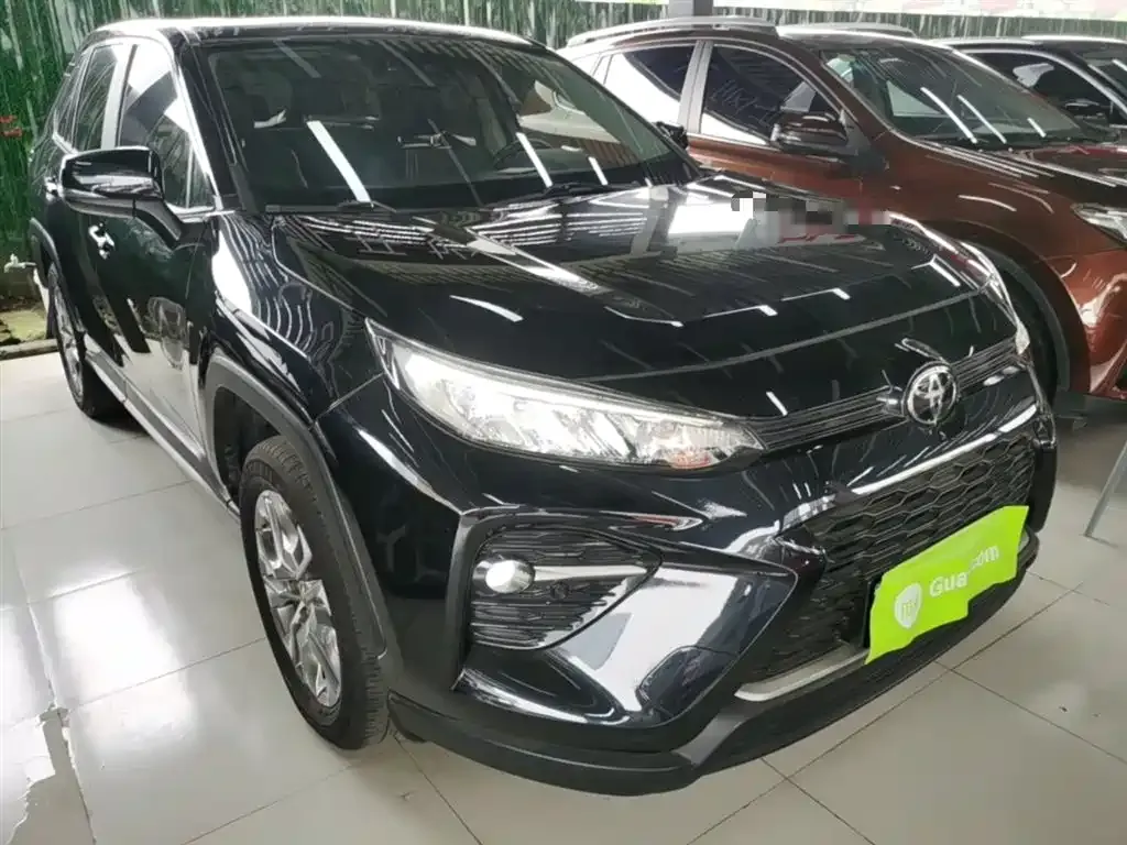 Toyota Wildlander — фото 10