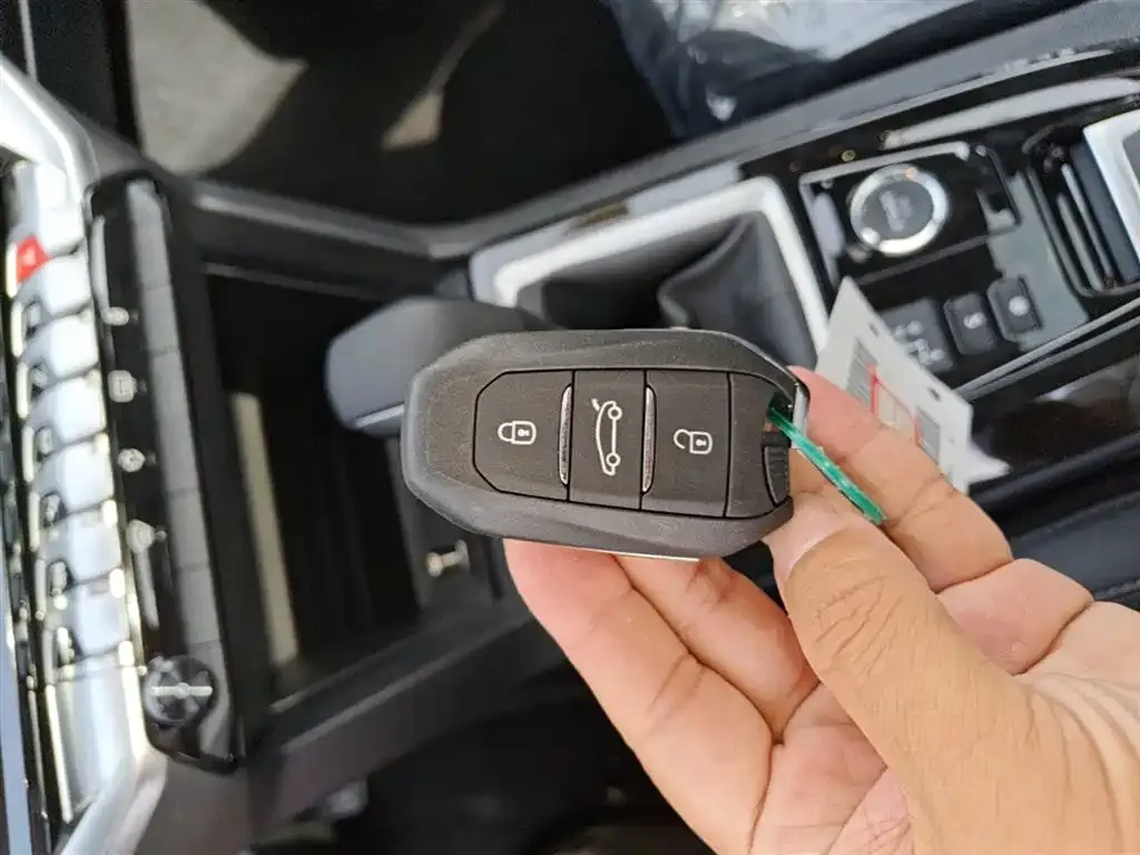 Peugeot 408 2026 из CN, фото 4