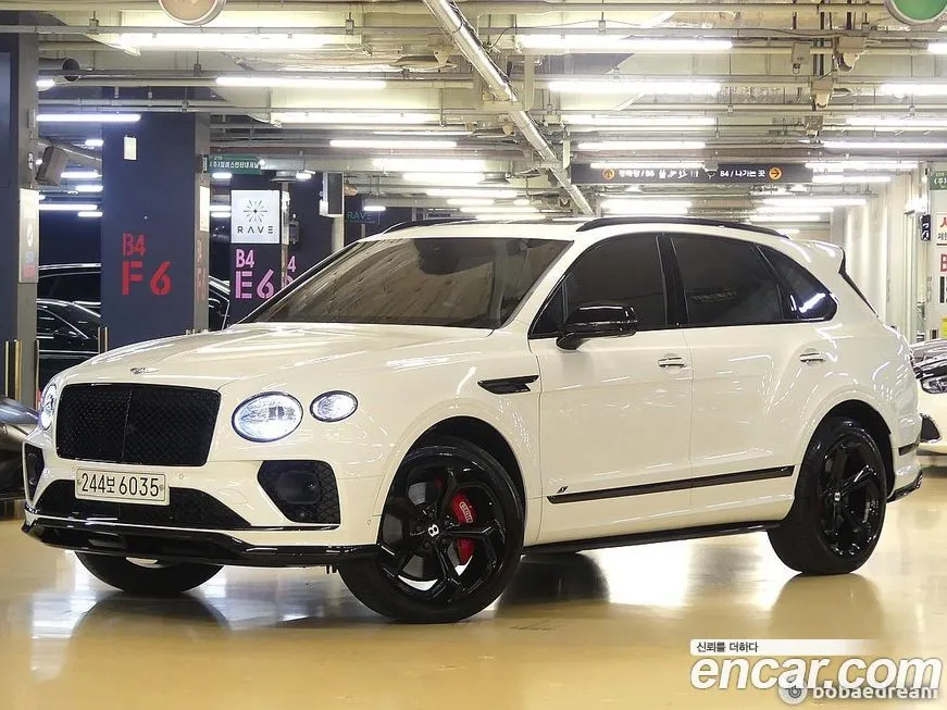 Bentley Bentayga 2023 из KR, фото 9