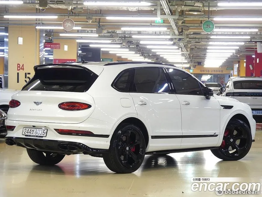 Bentley Bentayga 2023 из KR, фото 8