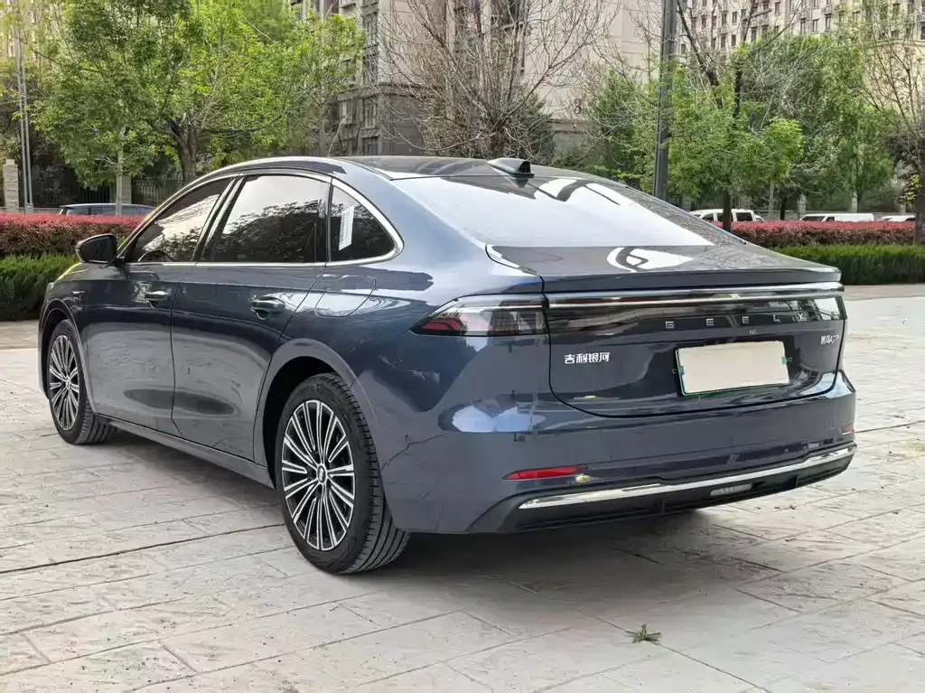 Geely Galaxy A7 — фото 7