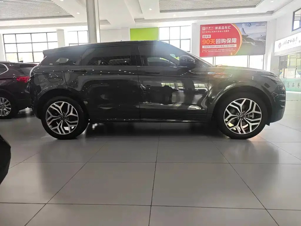 Land Rover Evoque — фото 7