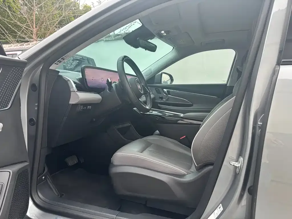 Buick E5 2023 из CN, фото 4