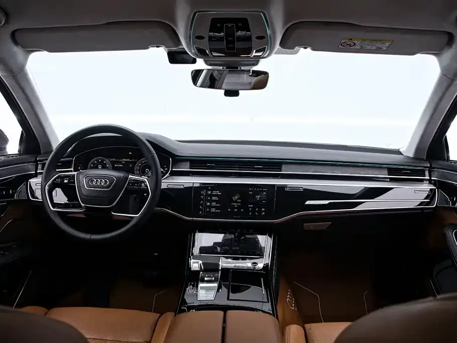 Audi A8 — фото 5