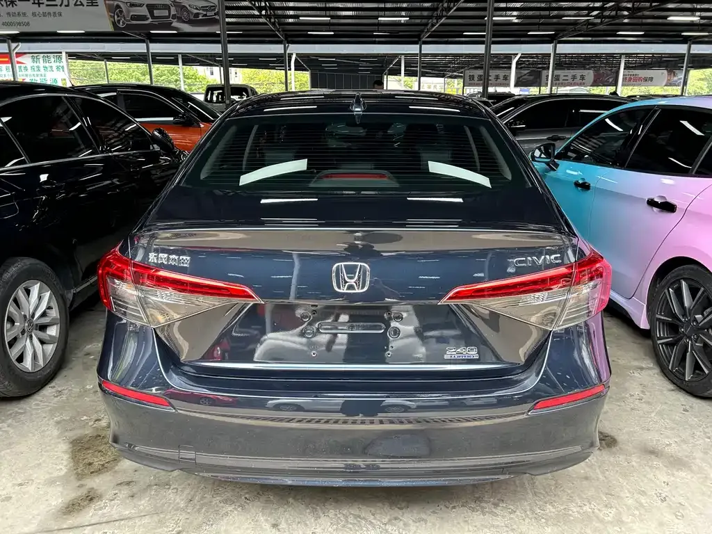 Honda Civic — фото 8