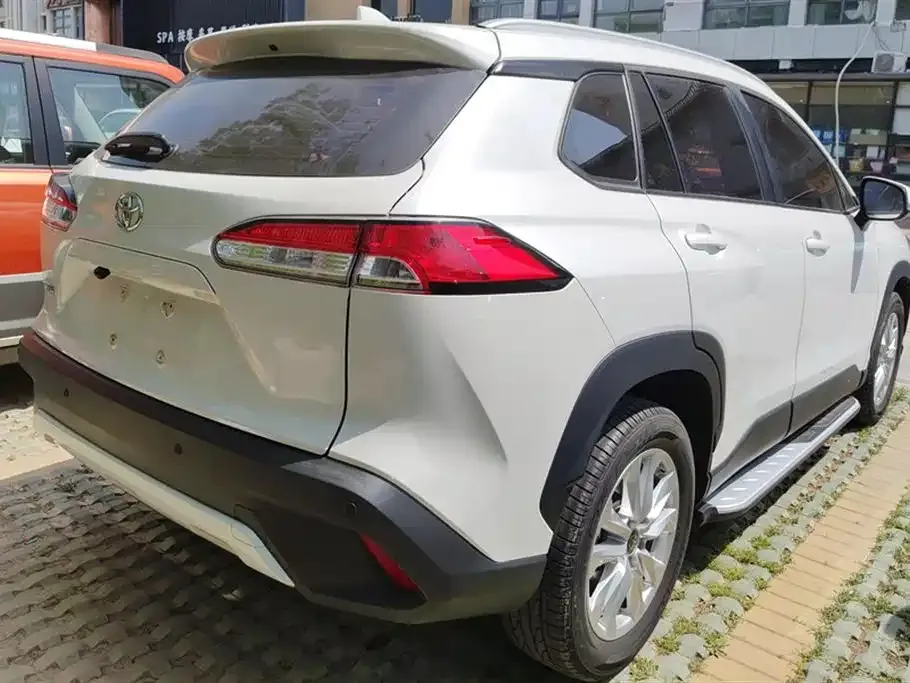 Toyota Corolla Cross 2023 из CN, фото 8