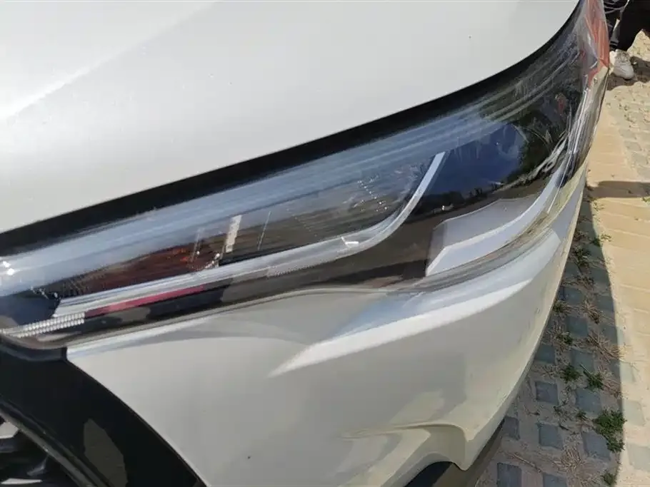 Toyota Corolla Cross 2023 из CN, фото 2