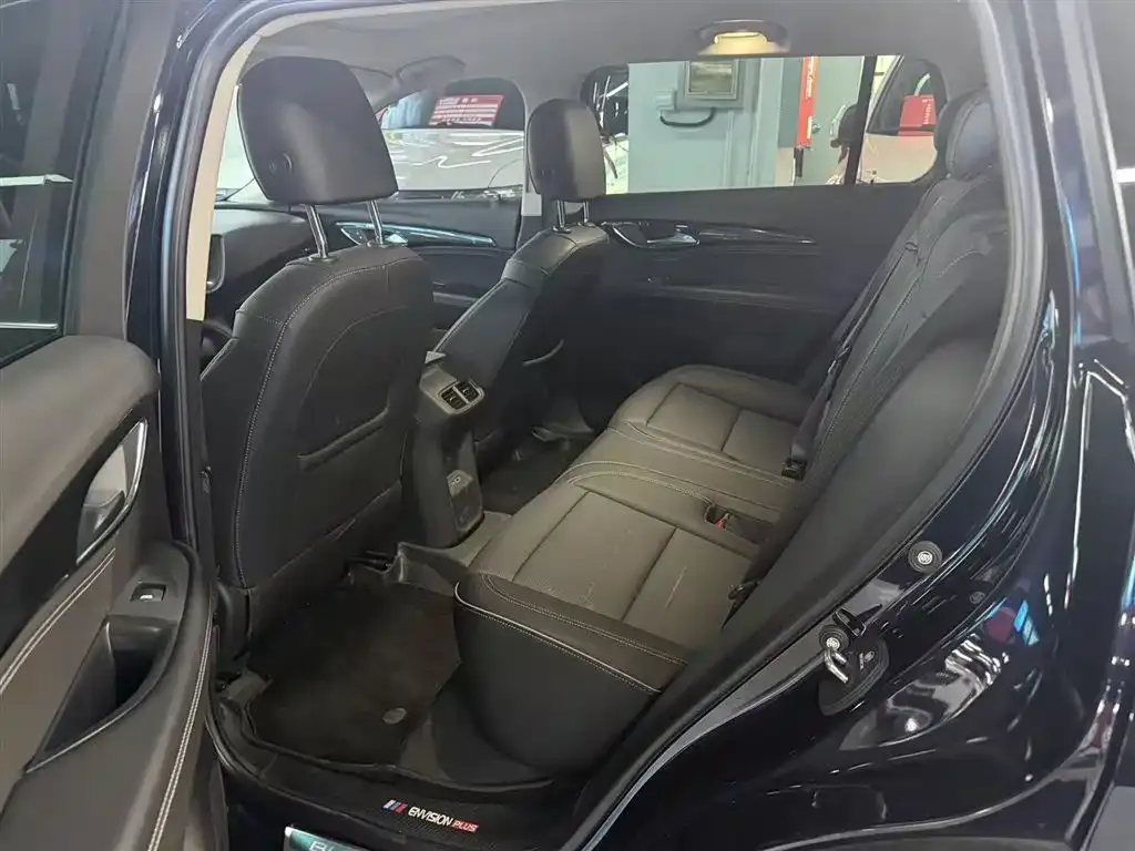 Buick Envision Plus — фото 1