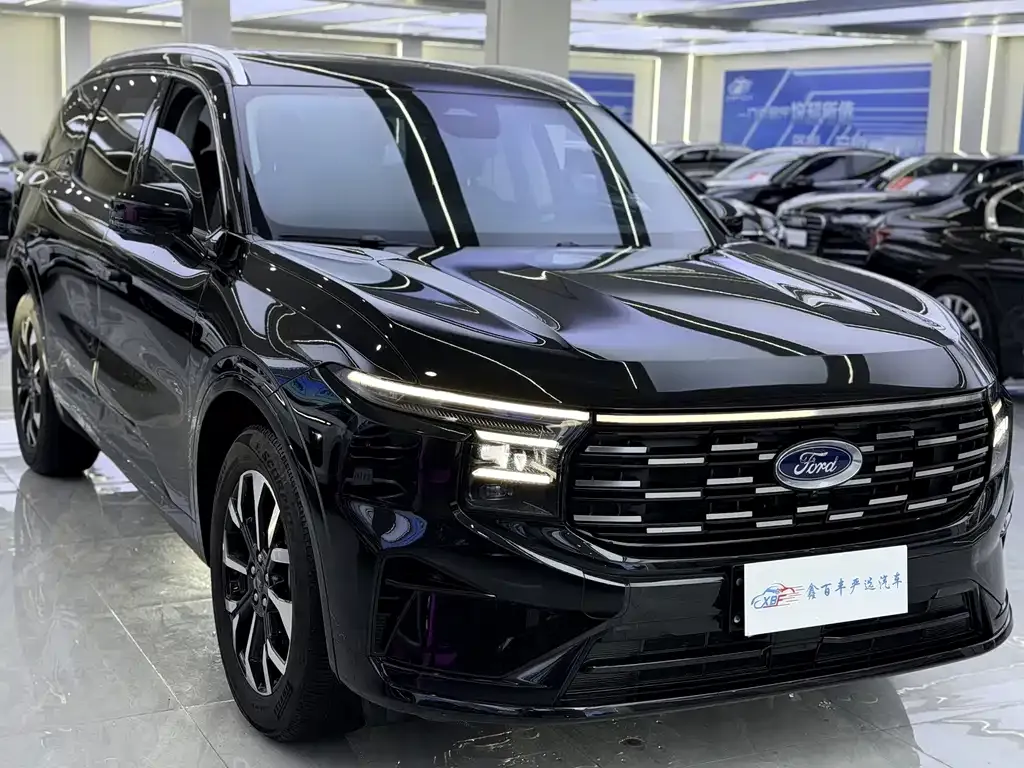 Ford Edge — фото 7