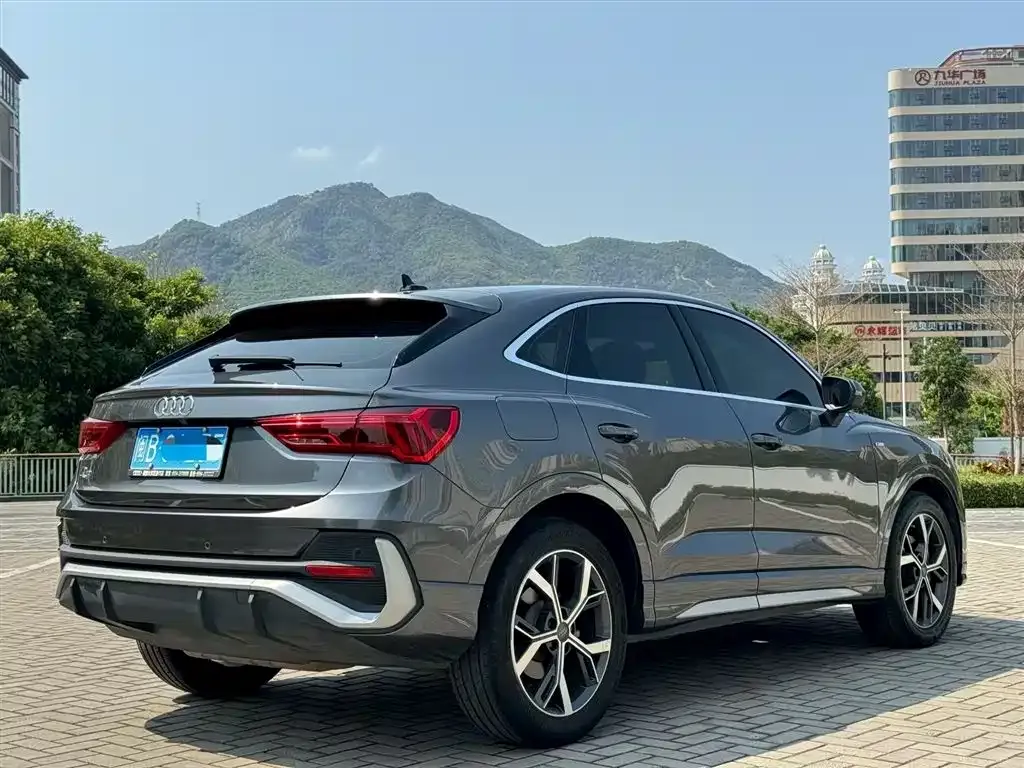 Audi Q3 Sportback — фото 4